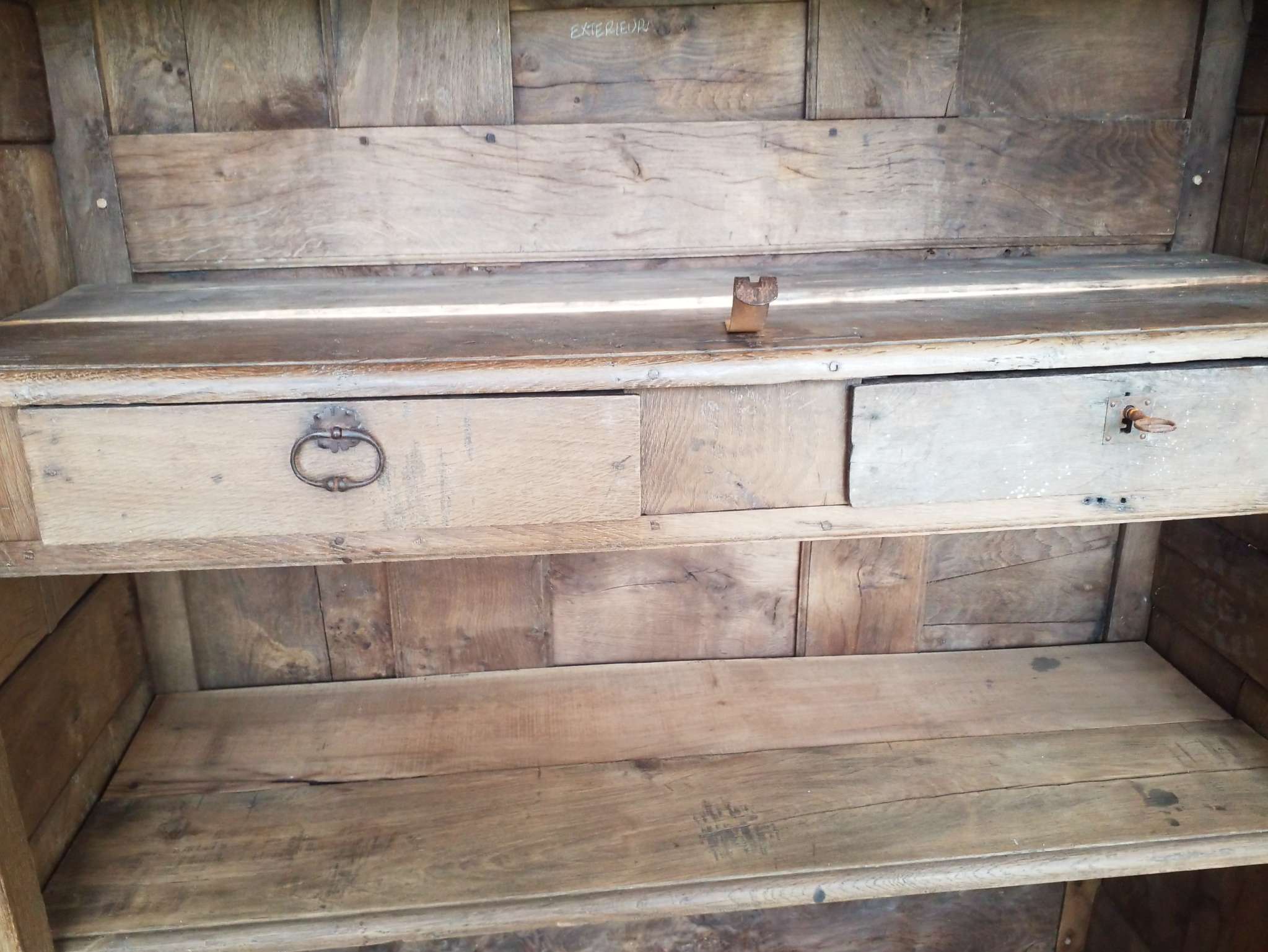 Armoire en chêne