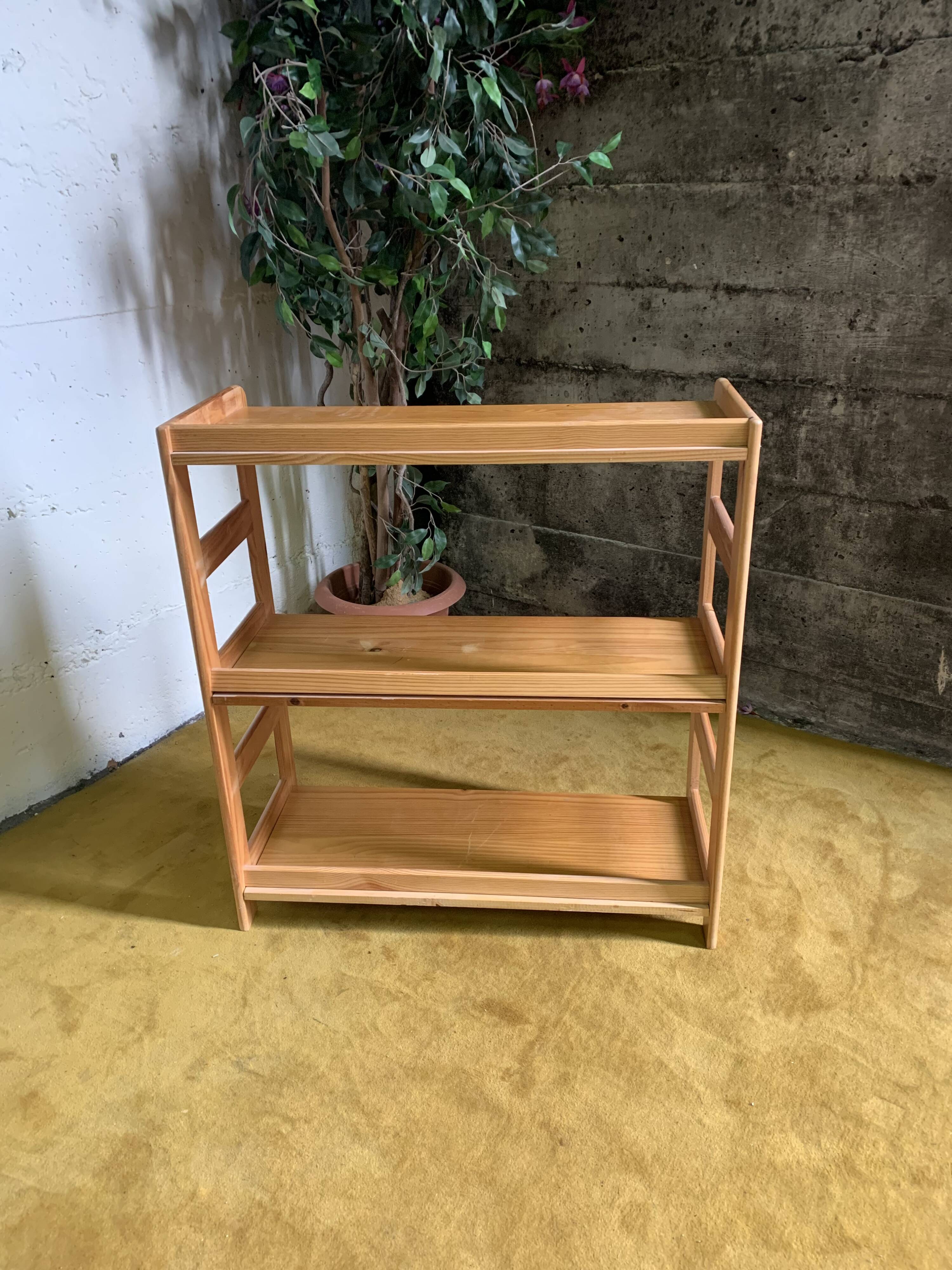 Bookshelf in pine An80