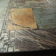 Table basse postmoderne par Pia Manu, Belgique