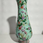 Potiche and vase chinese porcelain qing 19th family green celadon