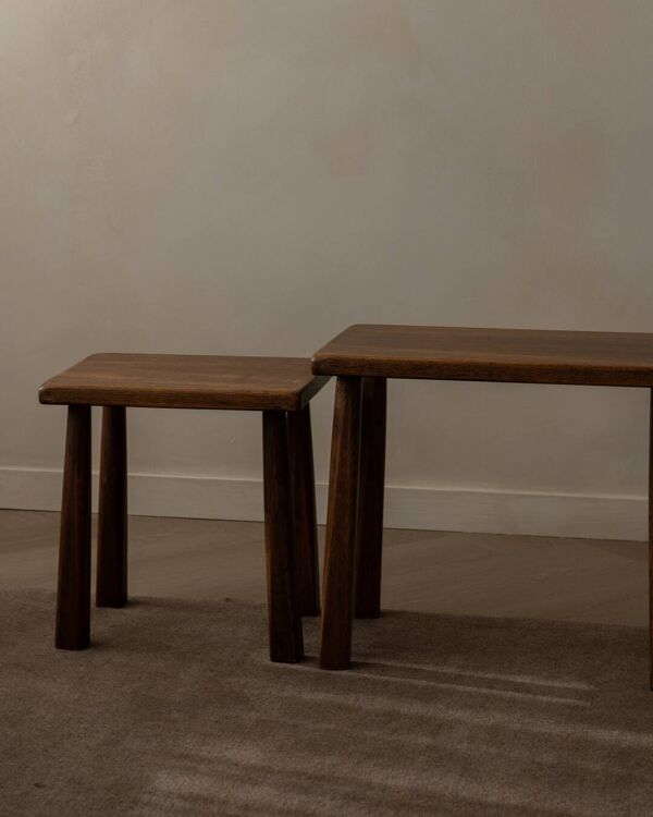 Tables d'appoint en chêne vintage (ensemble de 3) – Tables latérales rustiques modernistes, années 1970