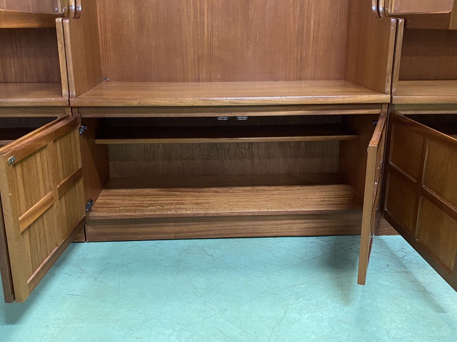 English library in 3 modules from the 1980s in teak