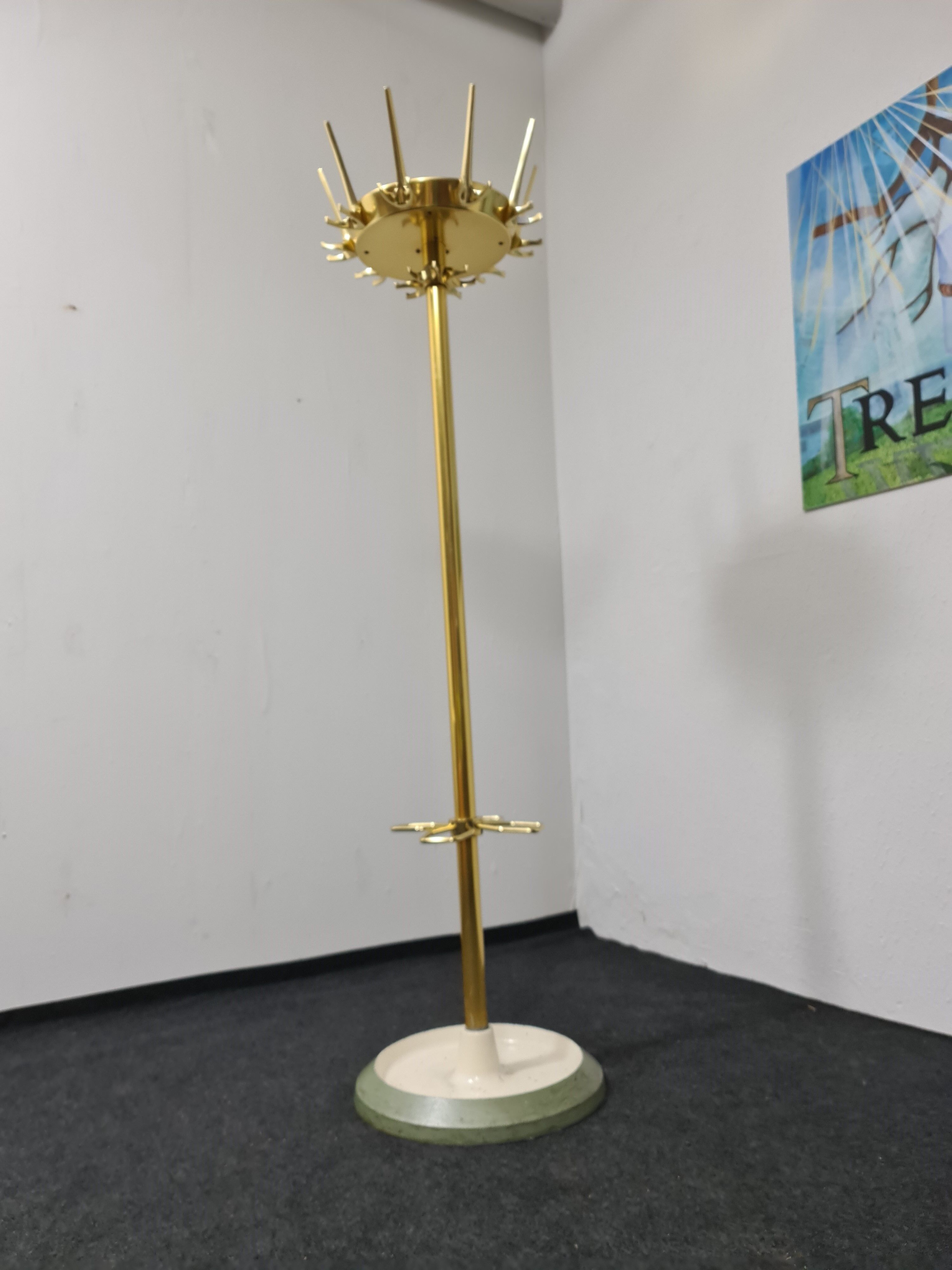 Vintage metal hat and coat rack