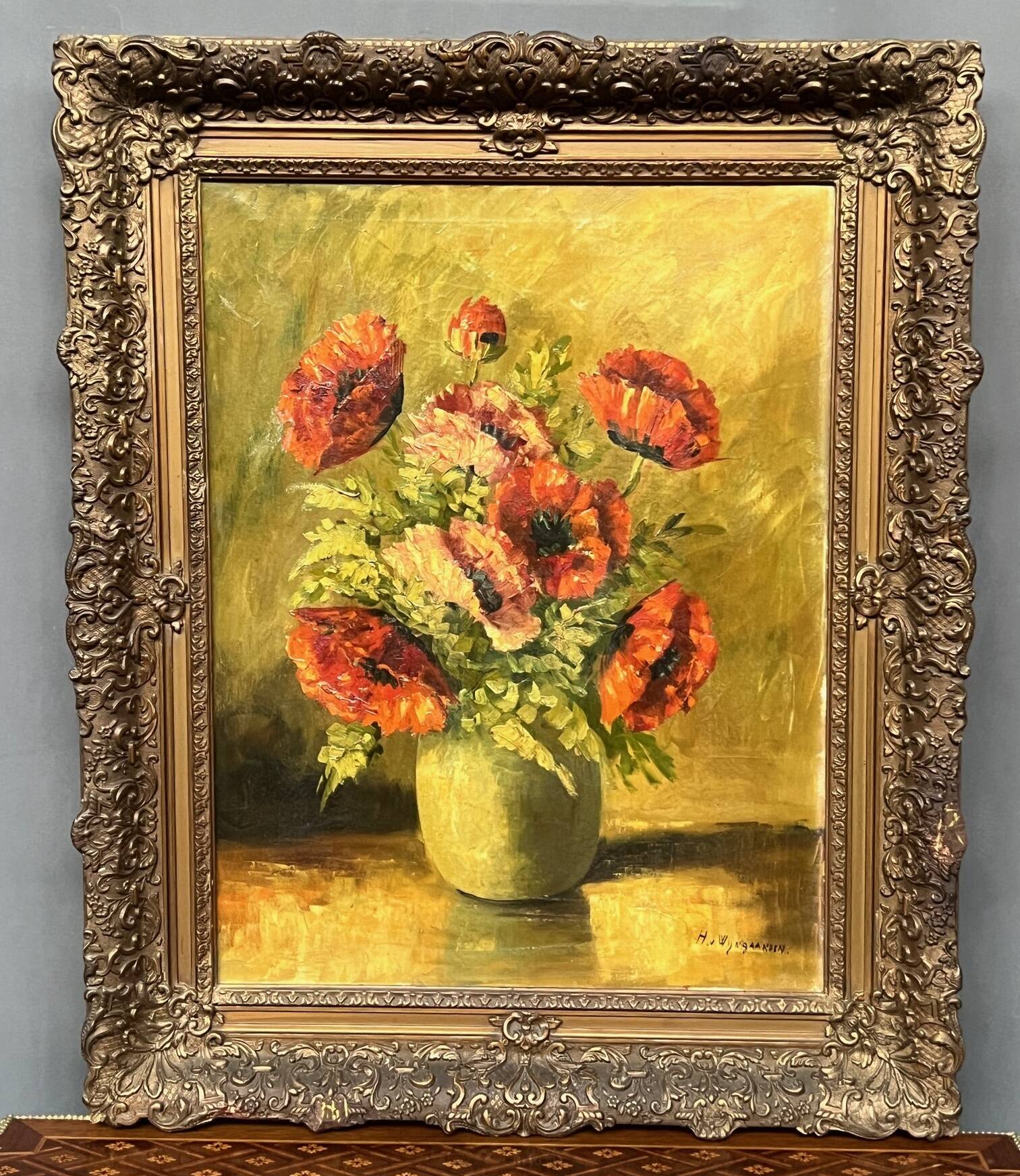 H.J. van Wijngaarden (1906–1986). Antique still life with poppies in a beautiful baguette frame.