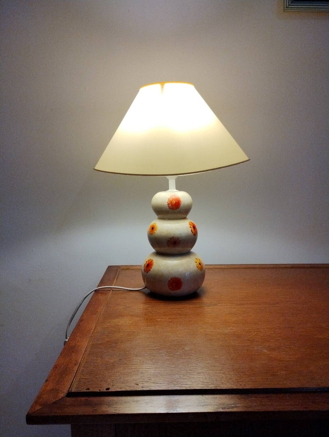 Floral lamp