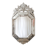 Antique Venetian mirror from the late 19th century – bevelled glass & engraved decoration – 124 x 68