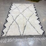 White wool rug embossed with frame 156x255cm