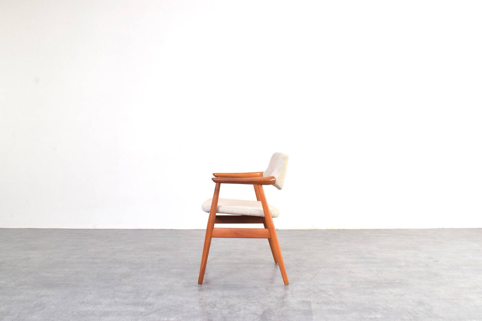 Mid-Century Danish Teak Chair by Svend Åge Eriksen for Glostrup, 1960s.