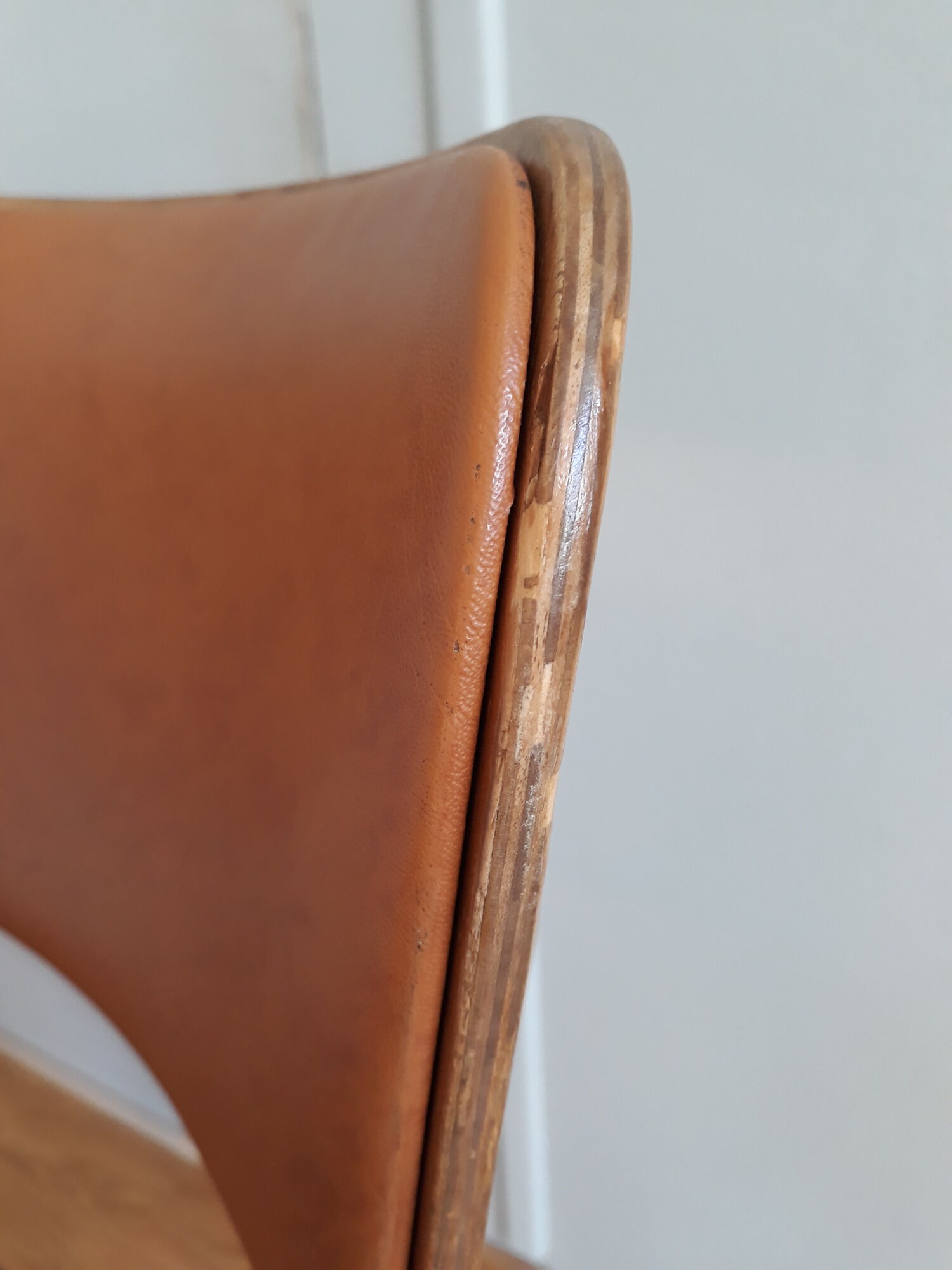 Bistro chair Baumann 1963 curved wood and skaï imitation leather caramel