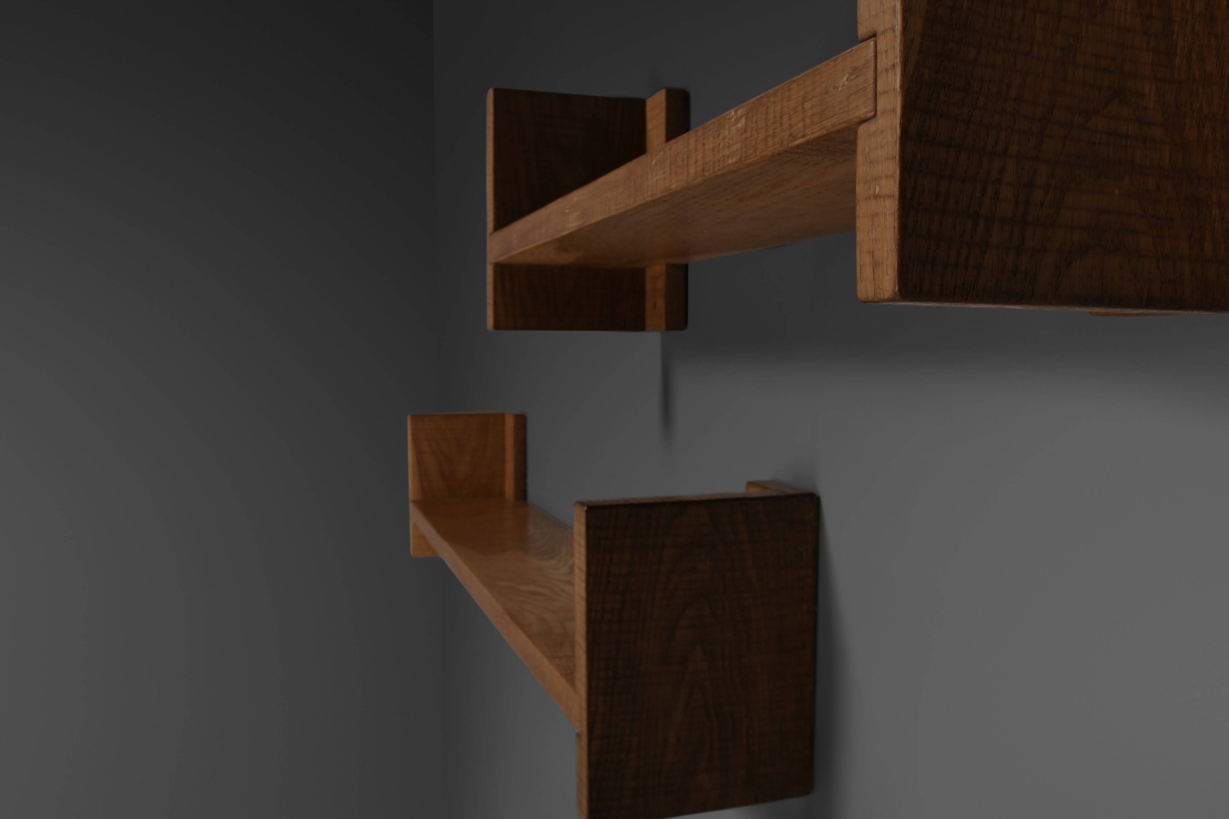 Beautiful oak wood Giuseppe Rivadossi shelves, Italy 1970s
