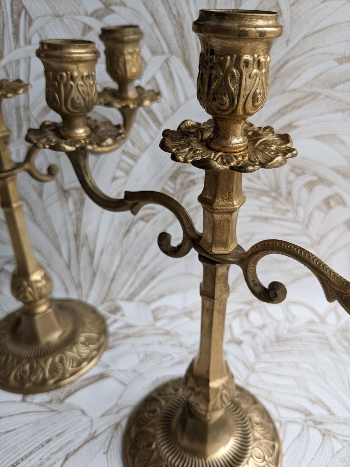 Chandeliers en bronze style Louis XVI