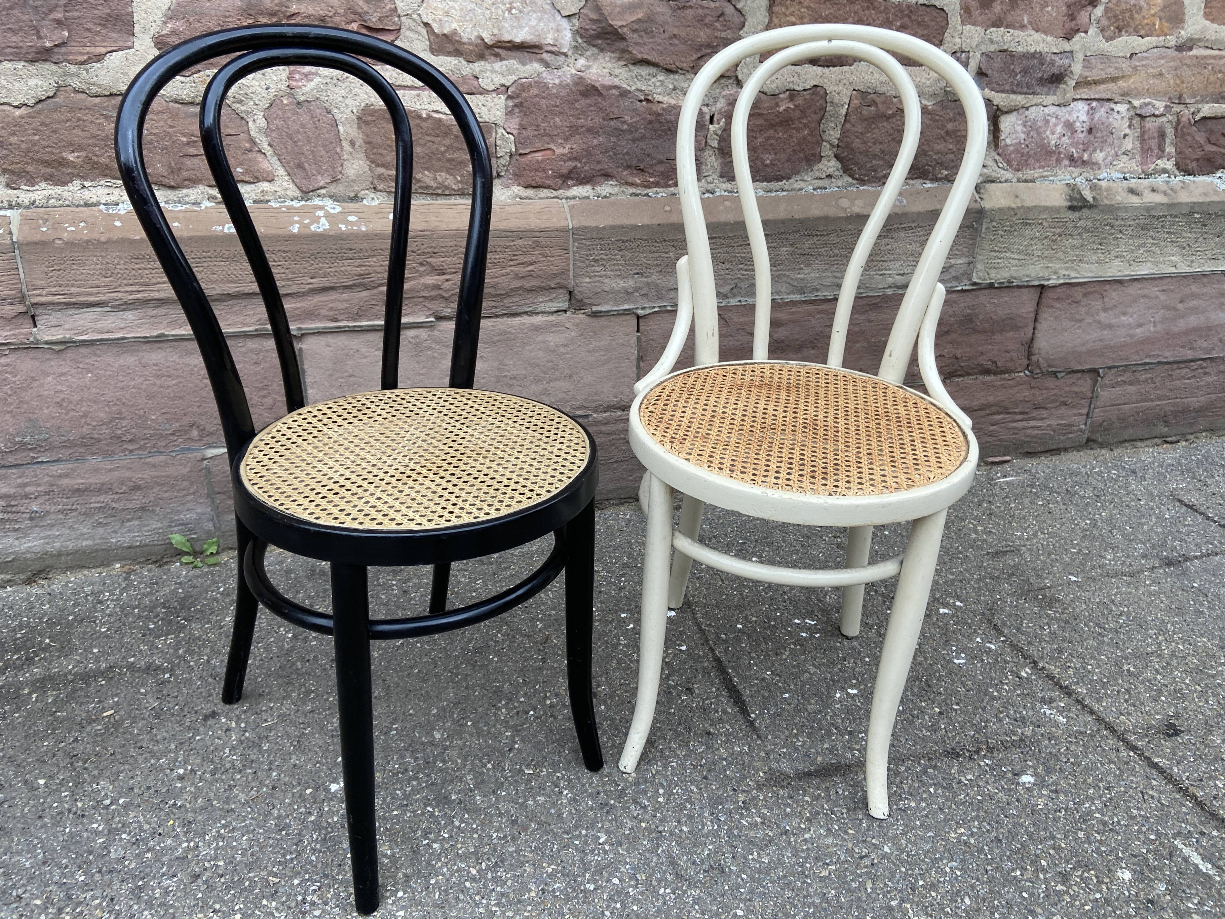 Pair of Viennese bistro chairs Bent wood