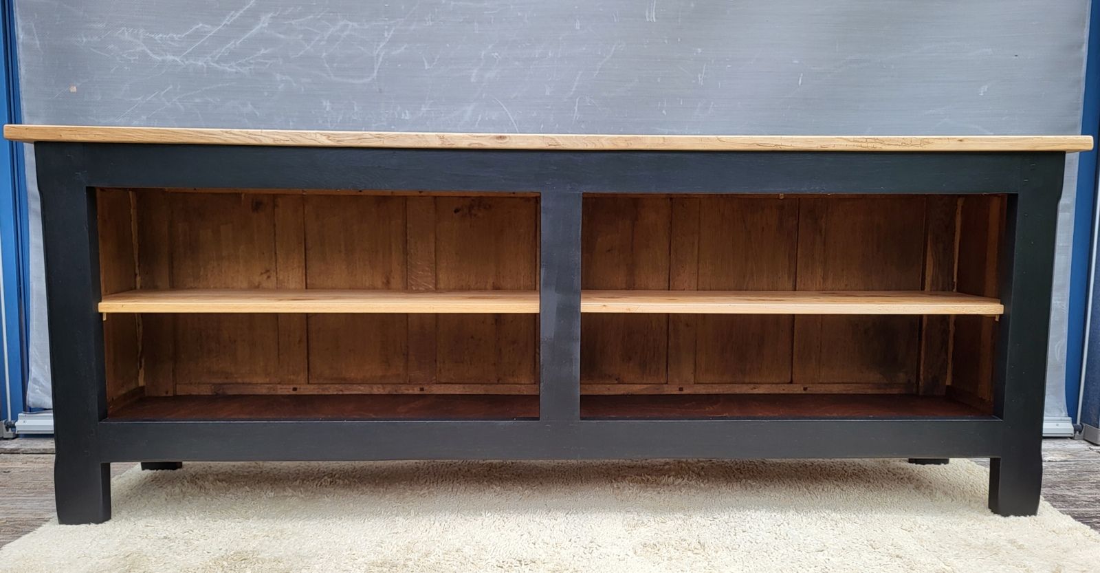 Enfilade • Comptoir de service bicolore noir • miel