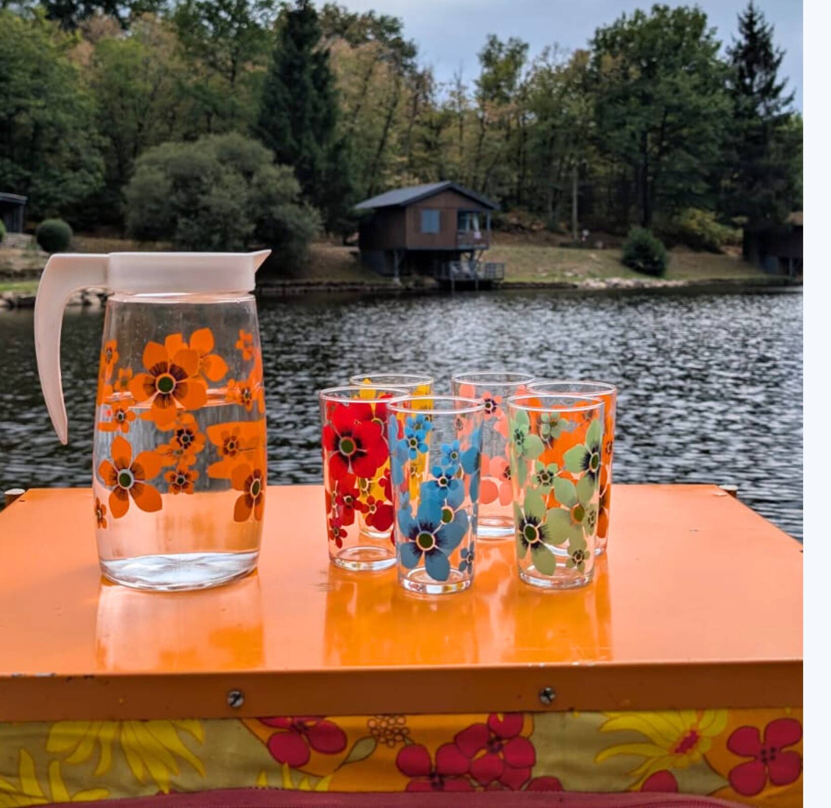 Flowered glass lemonade set, carafe and 6 matching glasses