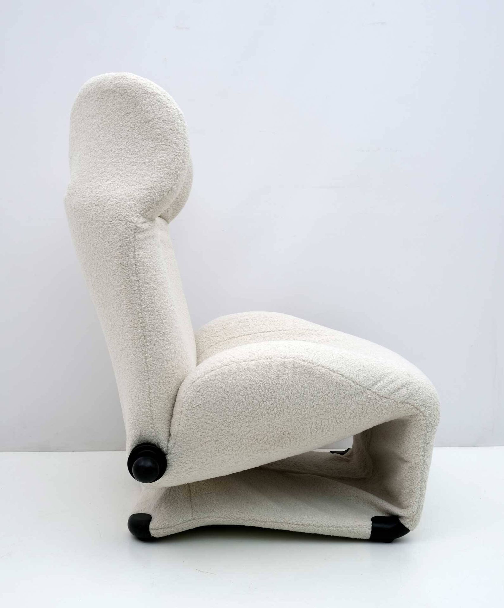 Bouclè Wink Lounge Chair by Toshiyuki Kita for Cassina, 1980s
