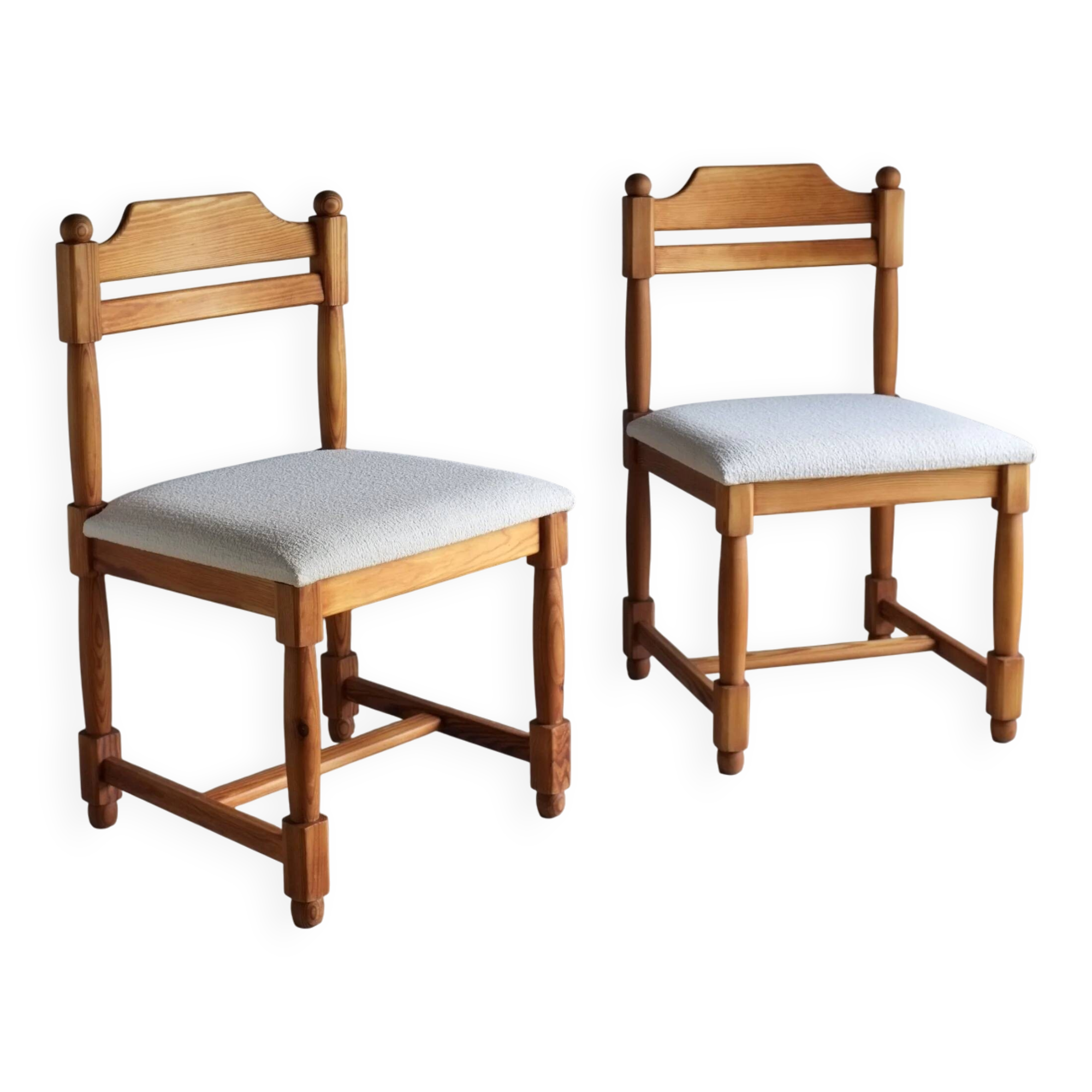 2 Carved solid pine chairs | Denmark | 1970s