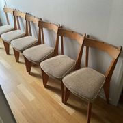 6 chaises de Guillerme et Chambron