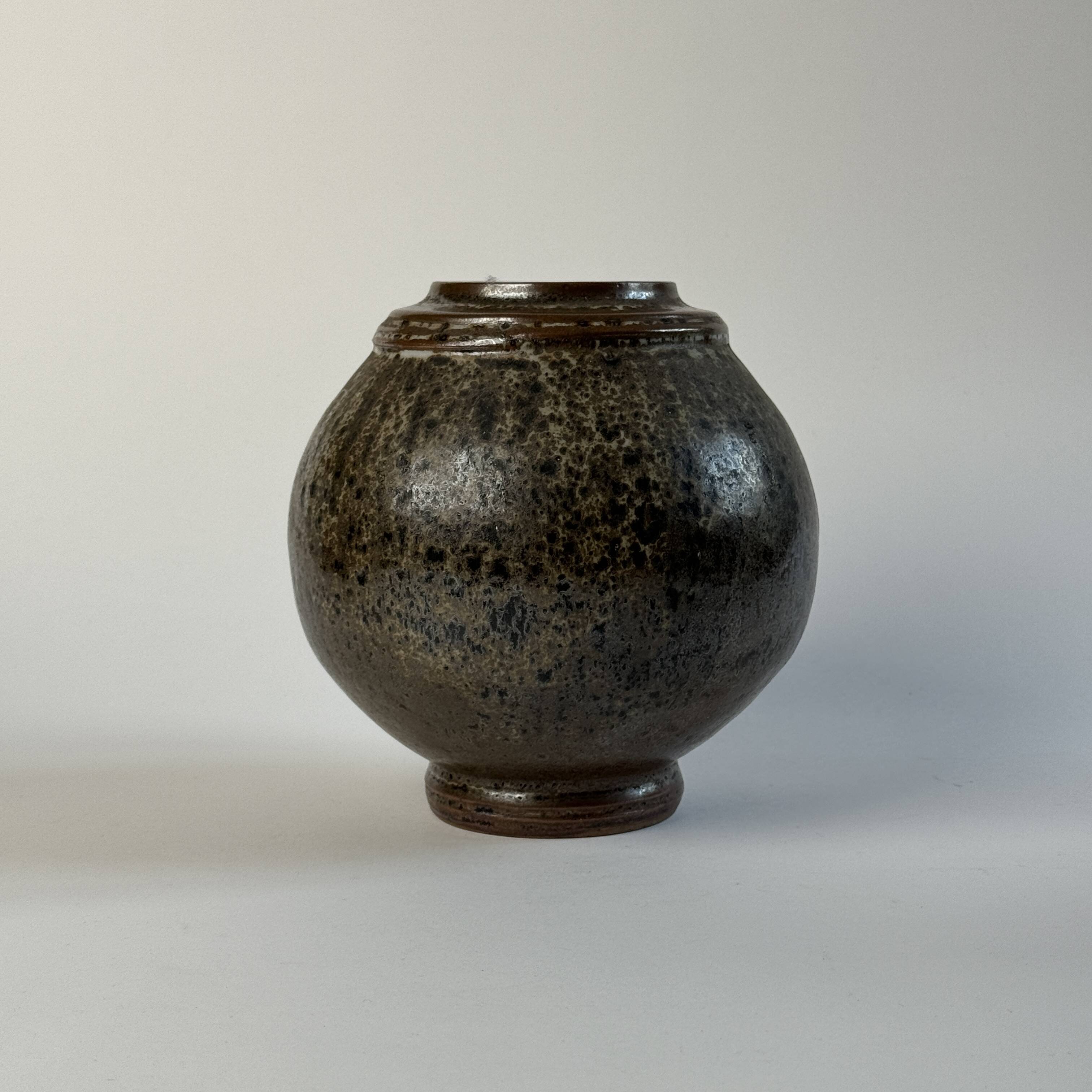 Vintage Art Deco vase 1920