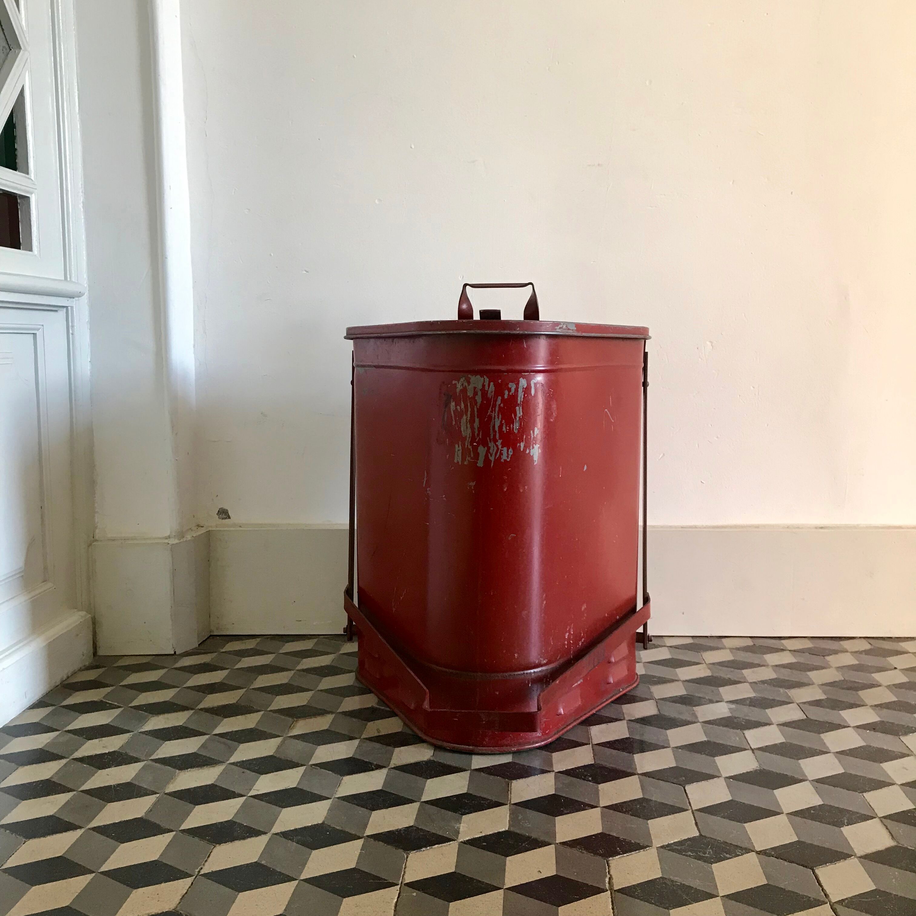 Metal firefighter's bin