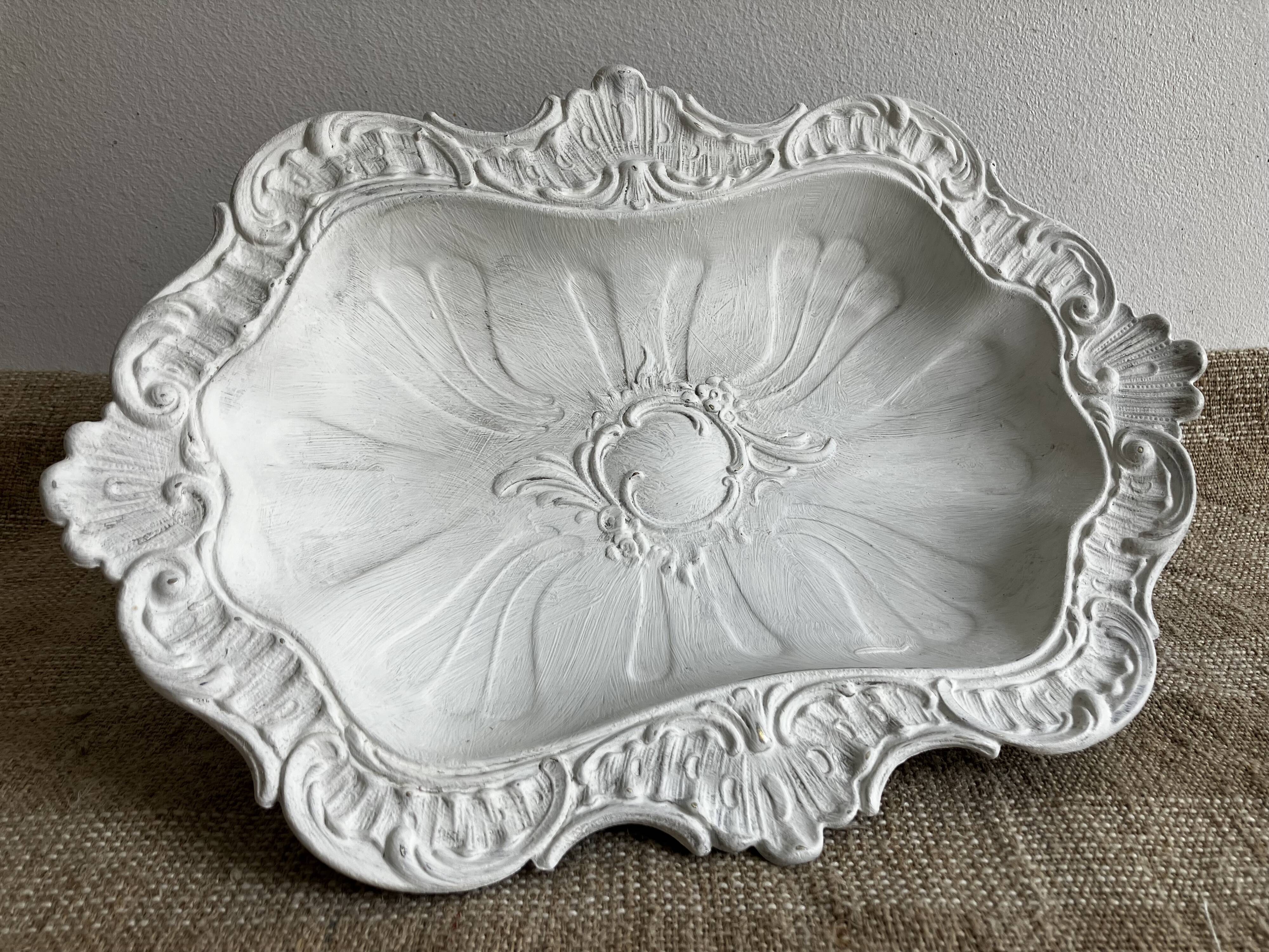 Bowl, pocket emptier