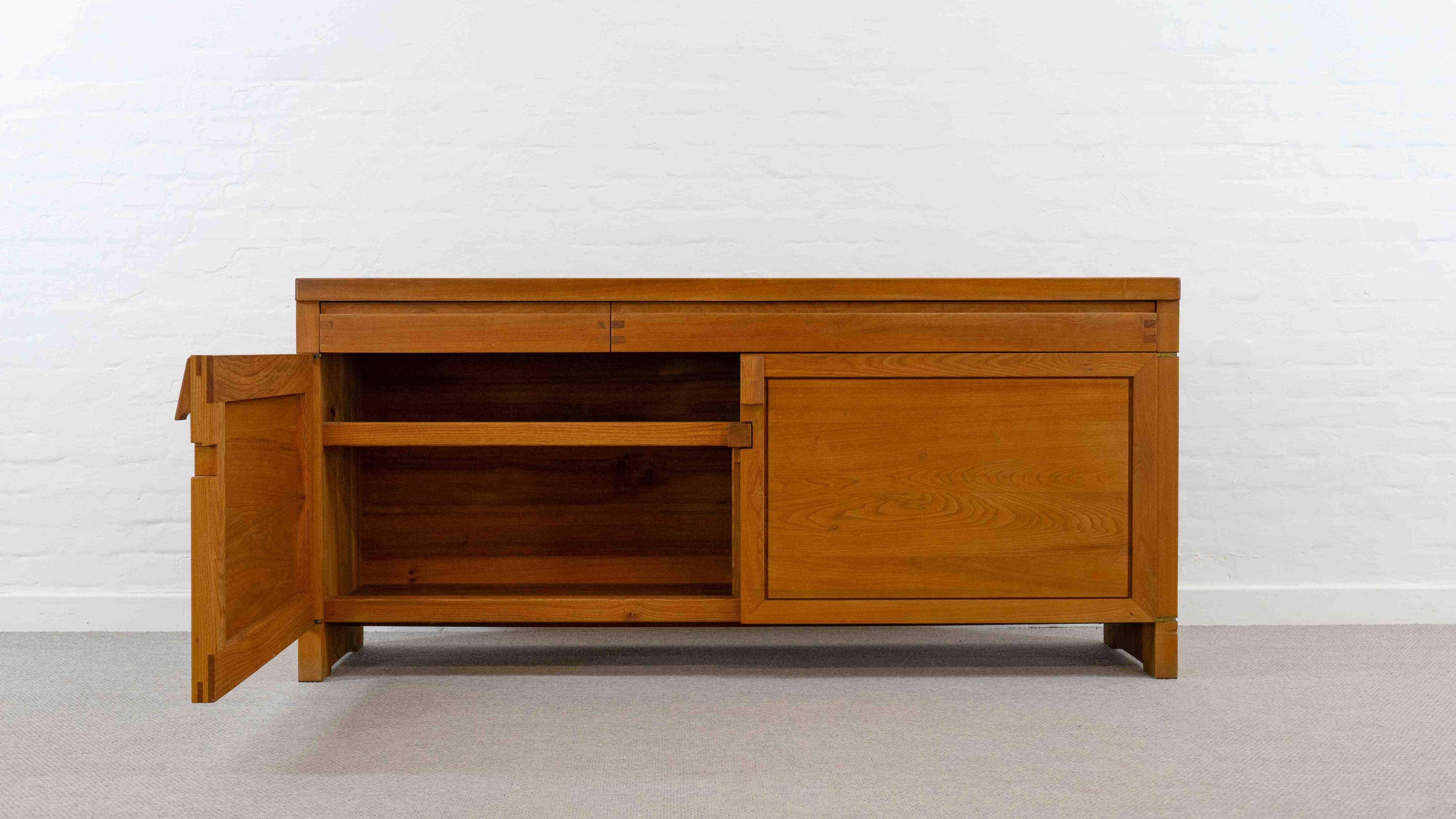 Sideboard R08 de Pierre Chapo en orme massif
