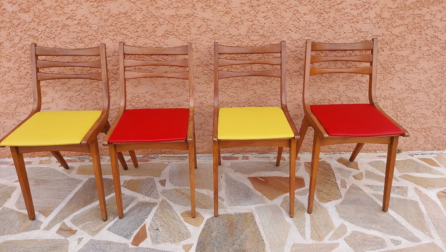 Suite 4 chaises Bistrot scandinave vintage années 1960