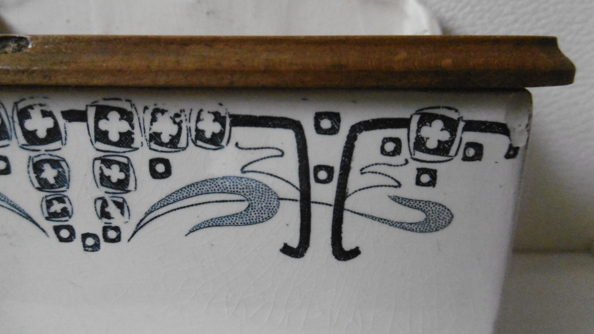 Earthenware salt box white white old blue