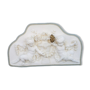 Bas relief en plâtre
