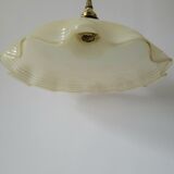 Yellow opaline suspension