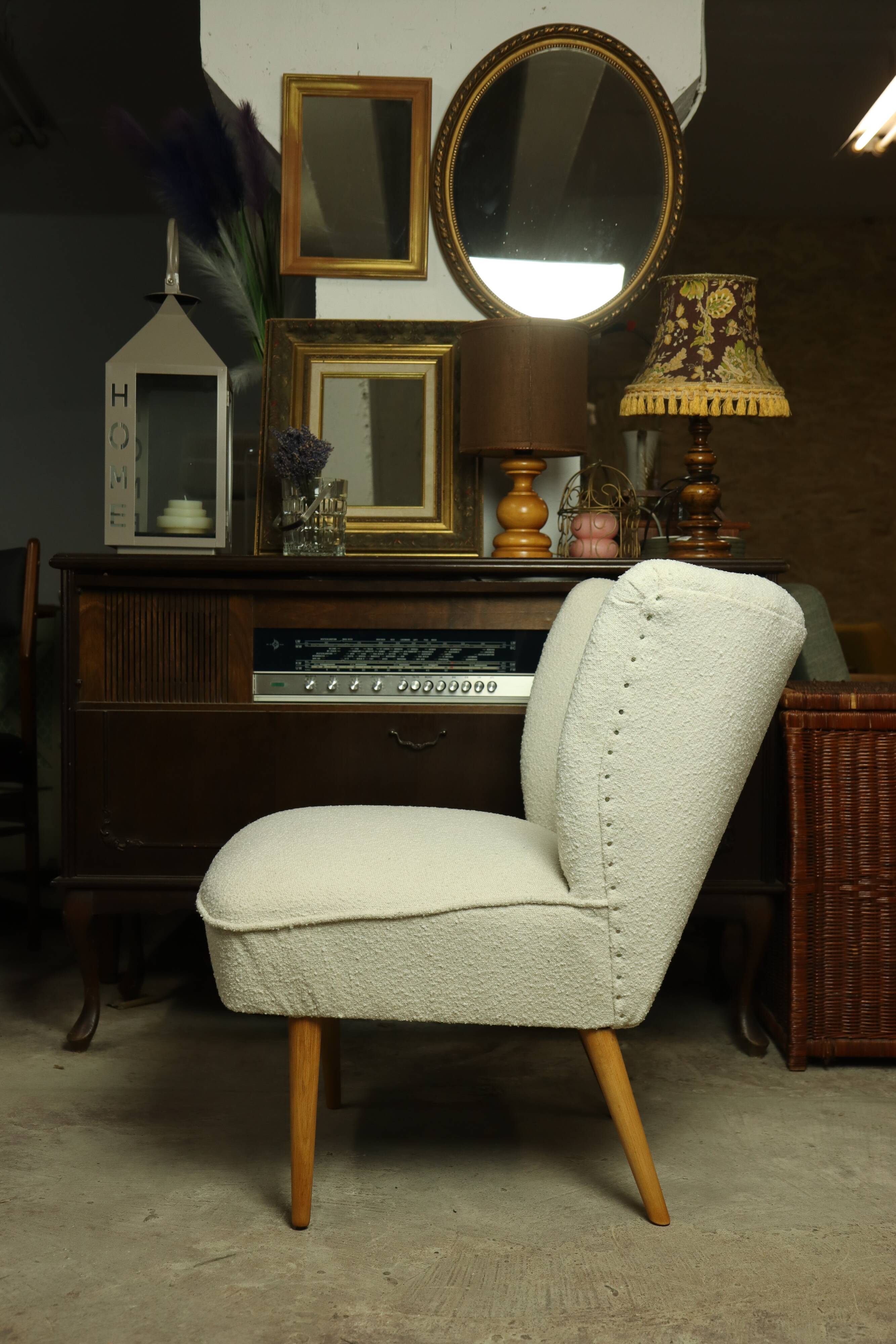 Fauteuil club vintage expo '58 tapisserie boucle blanche entièrement rénovée salon style art déco