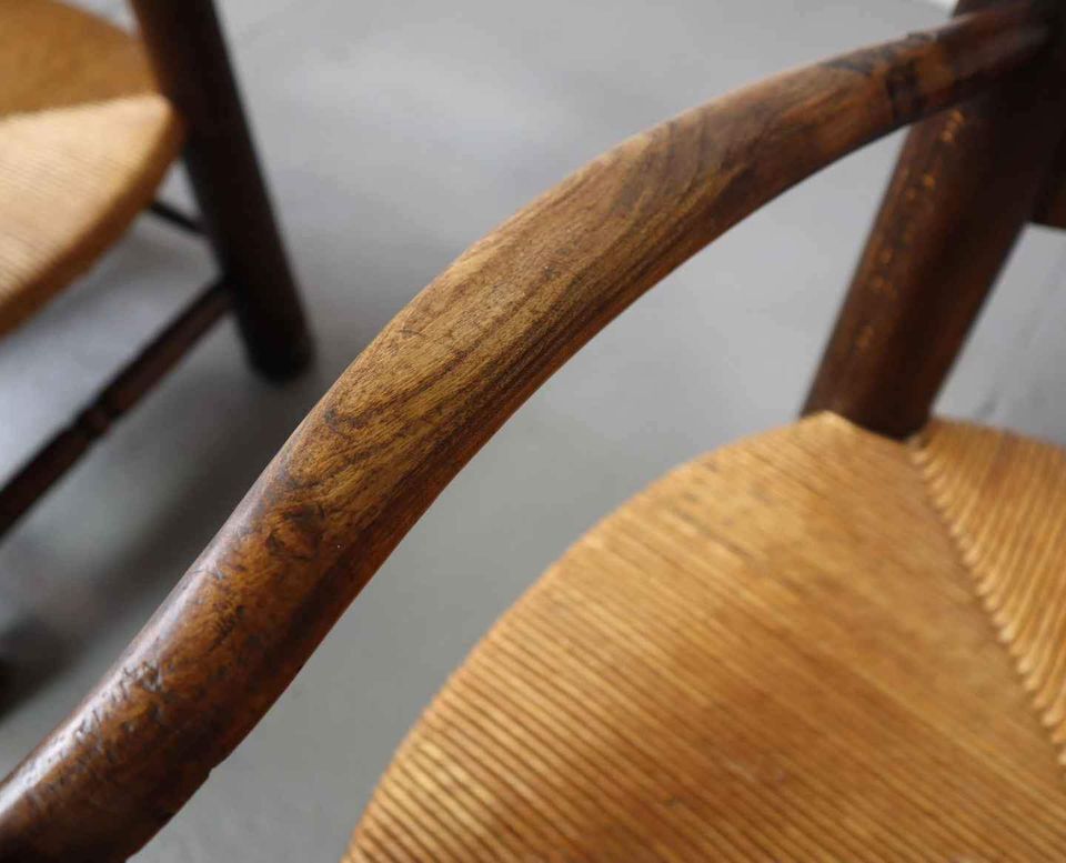 Paire de fauteuils en chêne, années 1940