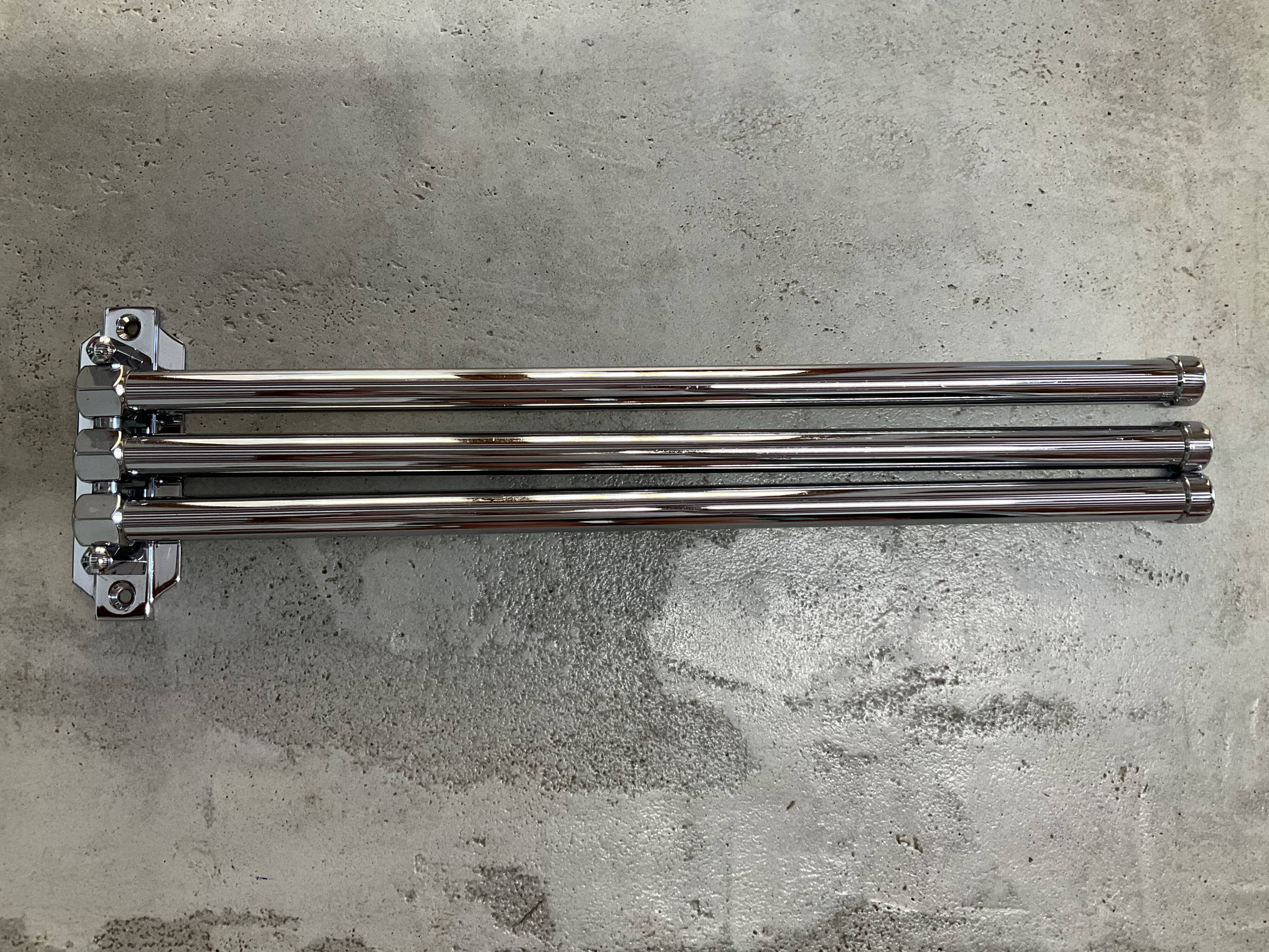 Wall-mounted towel rack chrome 3 arms