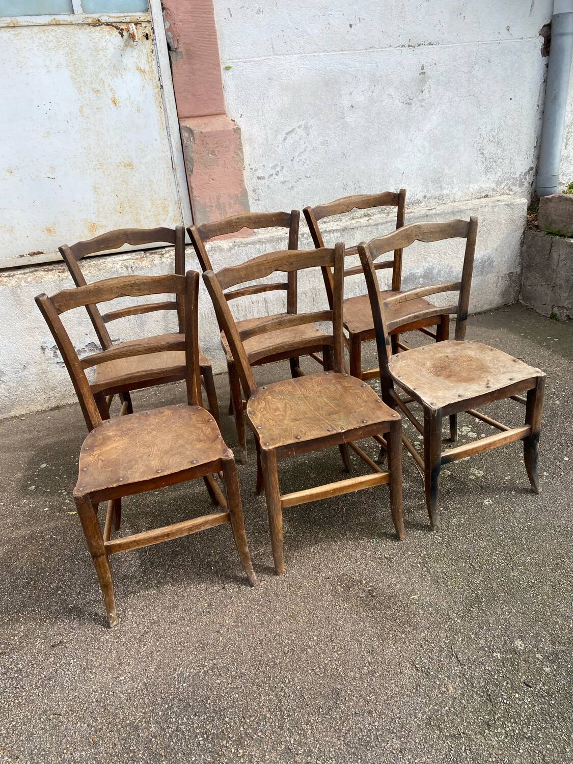 Set of 6 bistro chairs