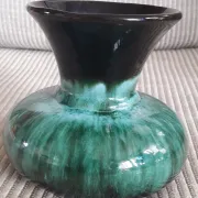 Vintage vase signed BMP Canada
