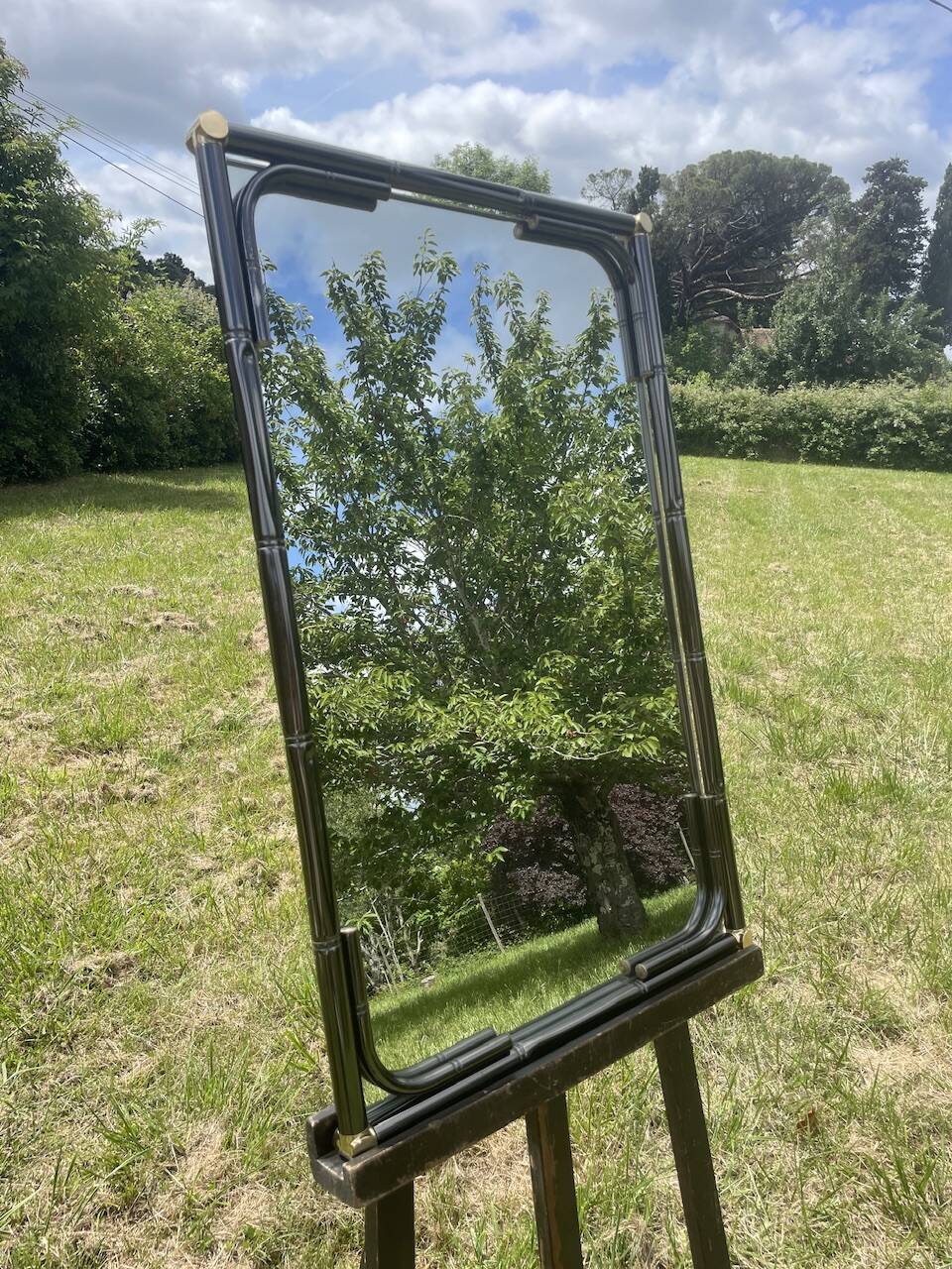 Vintage rectangular wall mirror in tubular metal and brass, 1970s/1980s.