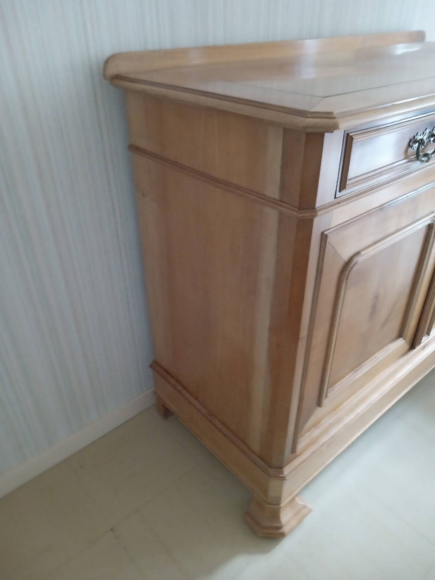 Buffet en merisier