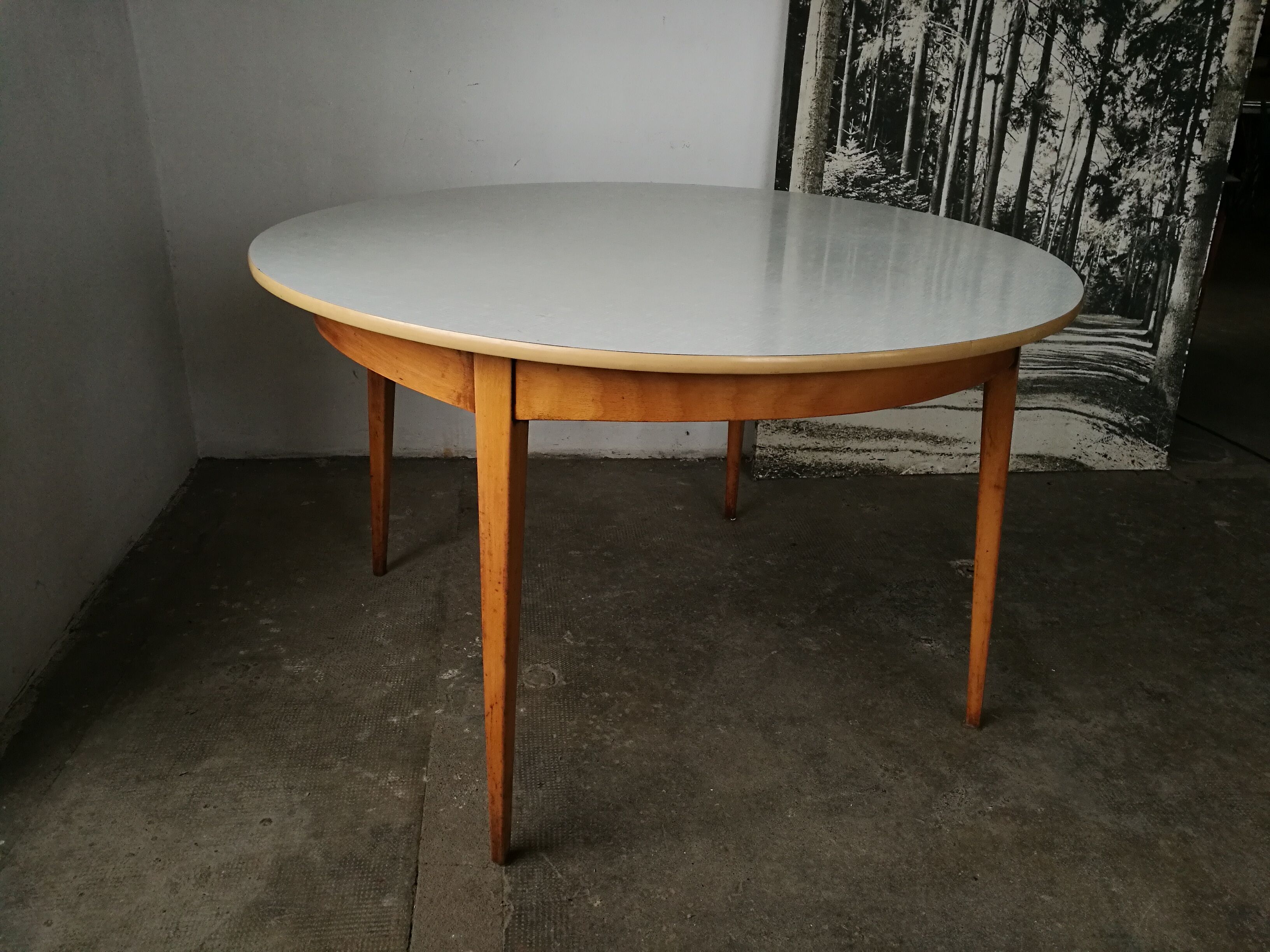 Vintage round table wood and formica