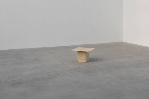 Table basse ou d'appoint carrée en travertin du milieu du siècle, Italie, années 1960
