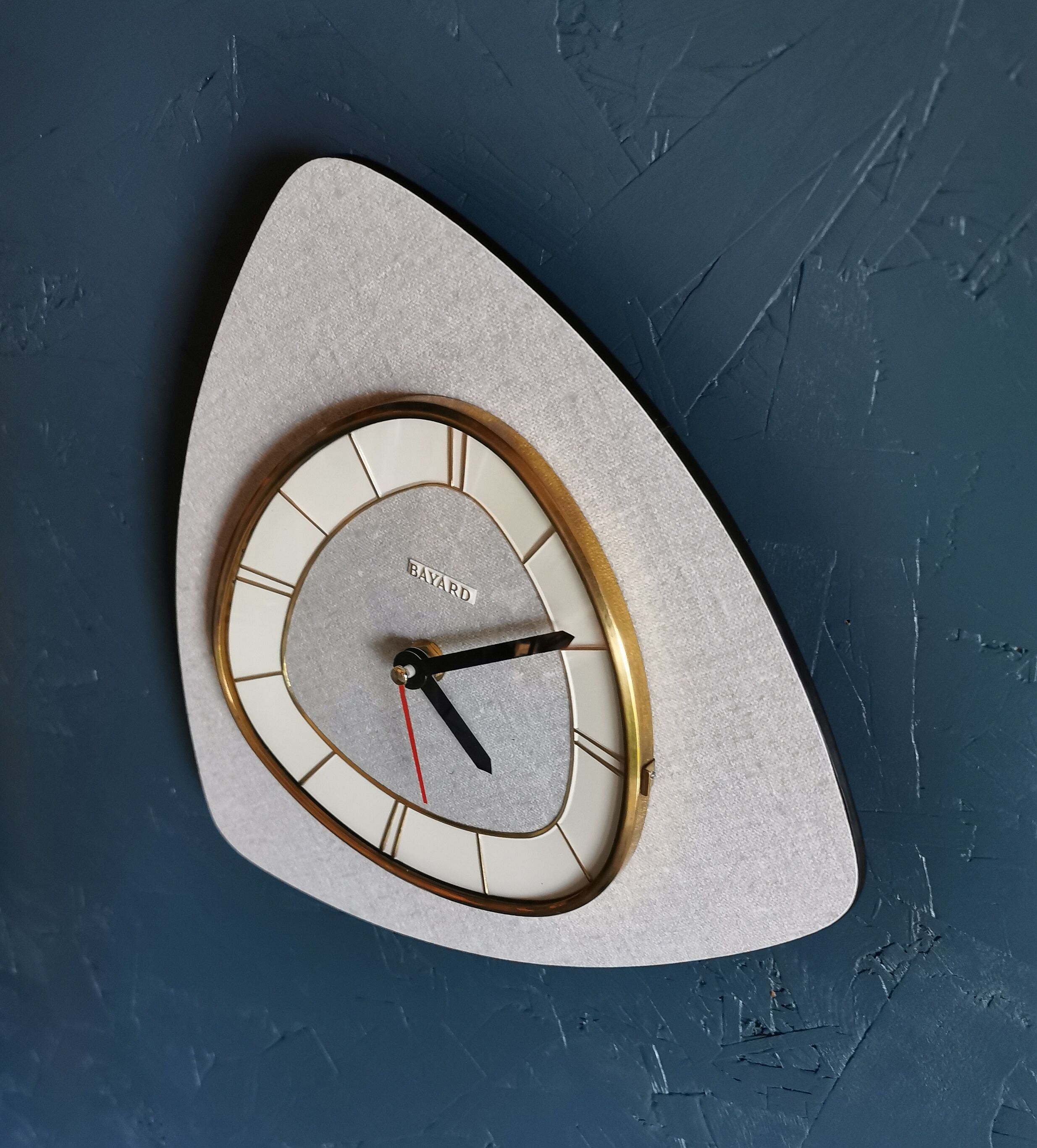 Vintage formica clock asymmetrical silent wall clock "Bayard silver grey"