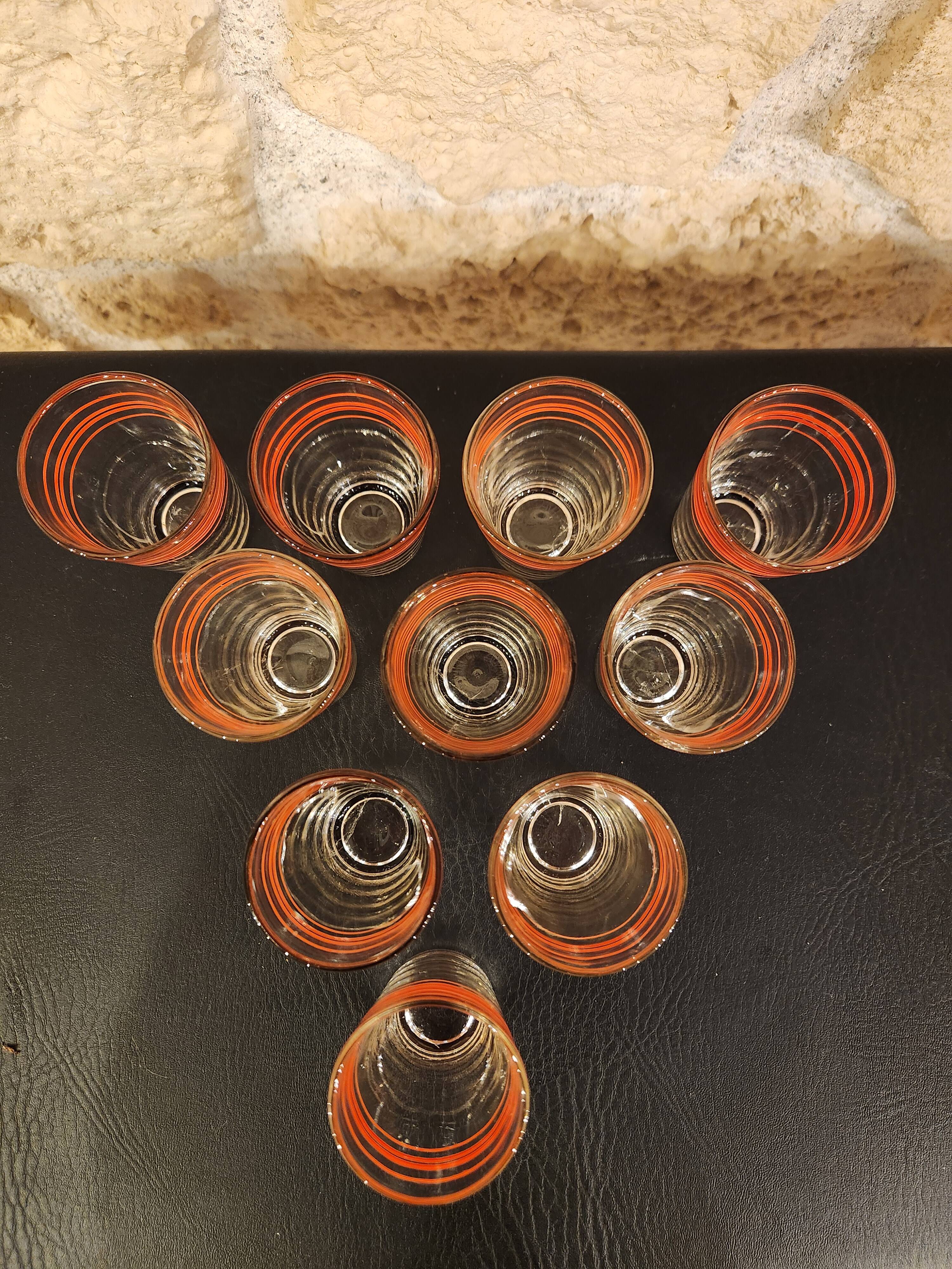 Lot de 10 verres vintage lignes rouges