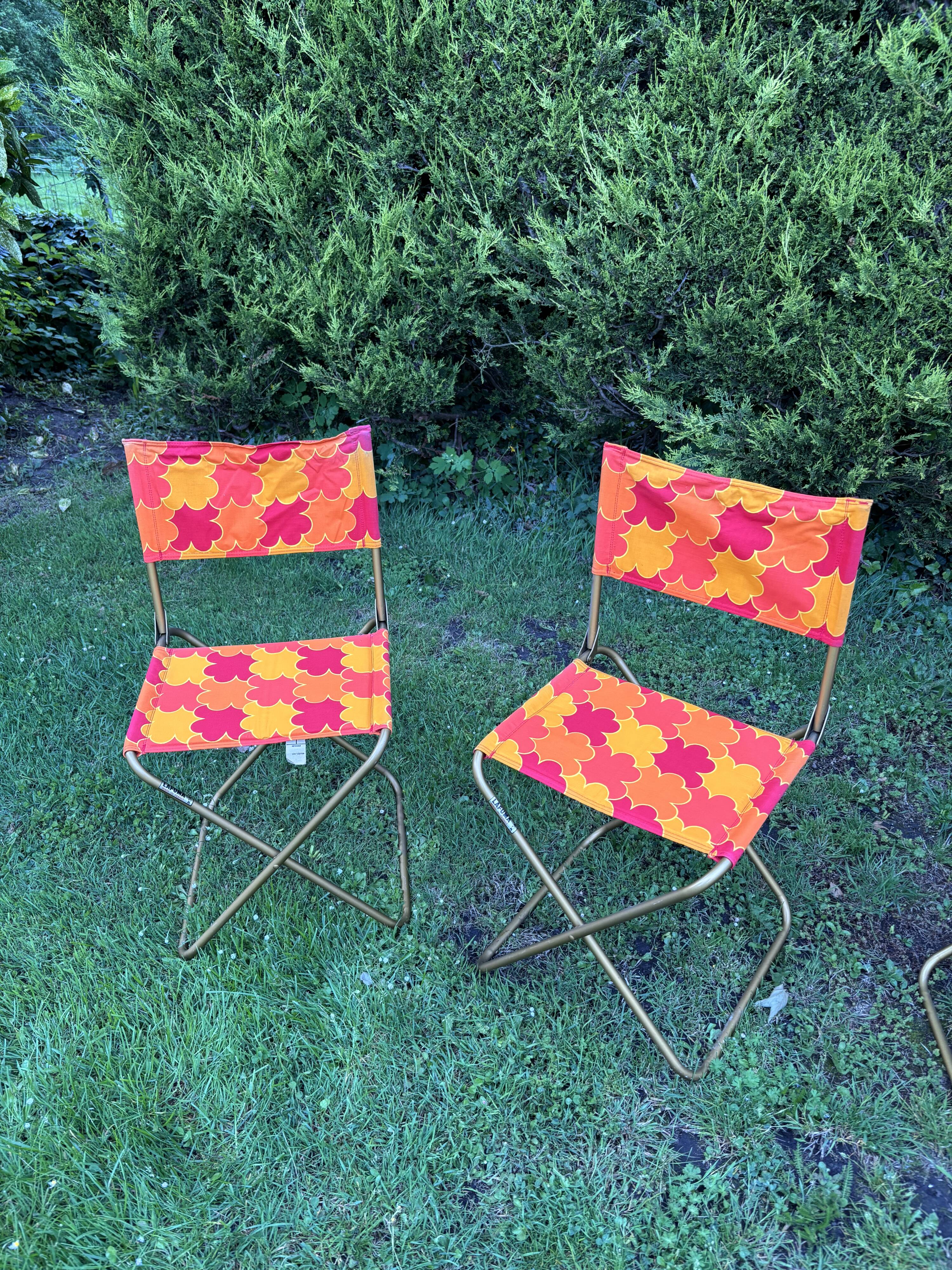 Set of 4 vintage 1970s camping folding chairs