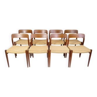 Ensemble de huit chaises de salle à manger modèle 75 en teck par NO Møller des années 1960