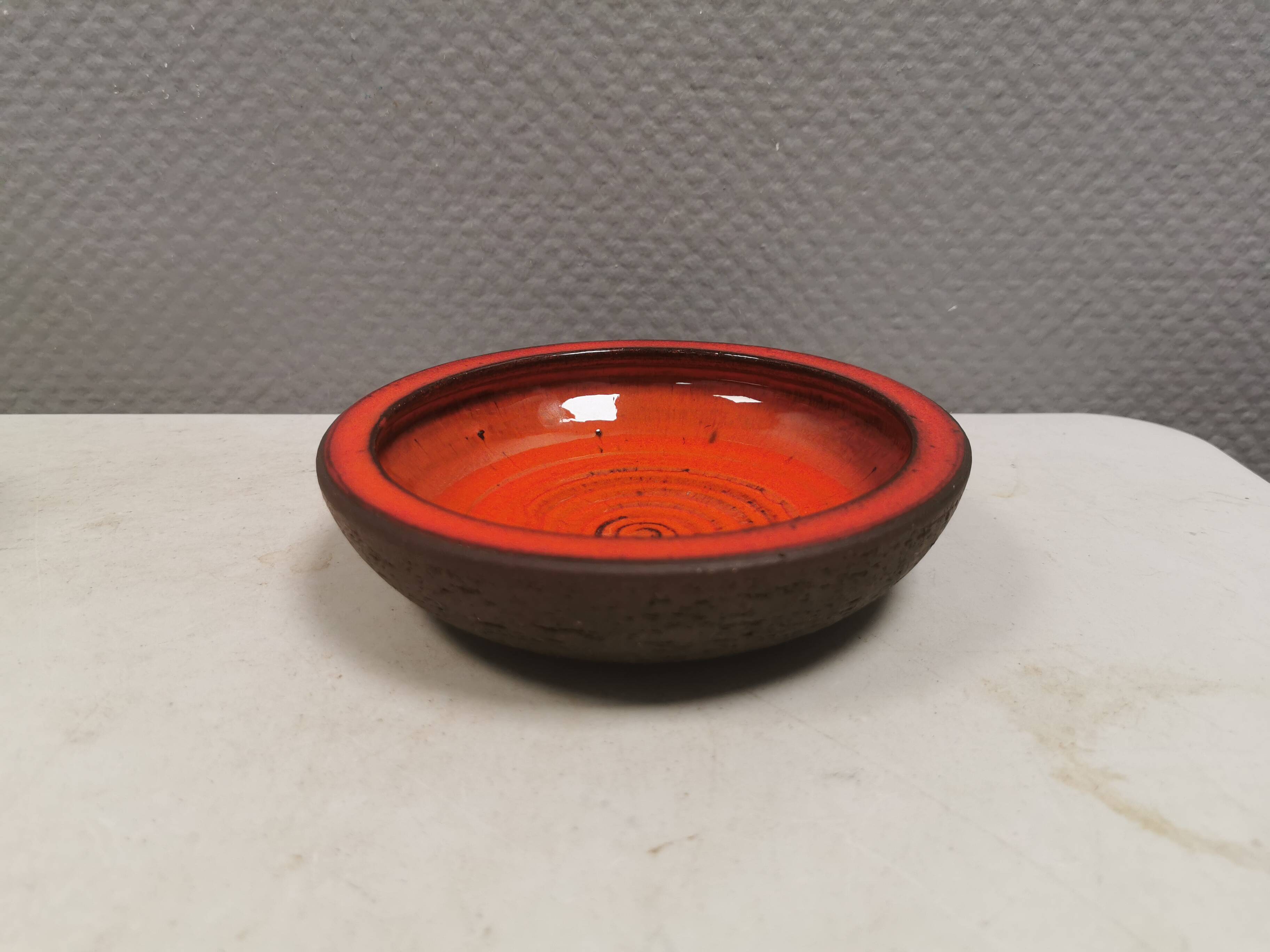 Ceramic bowl from Holbæk Ceramics Denmark, 1970s–1980s.
