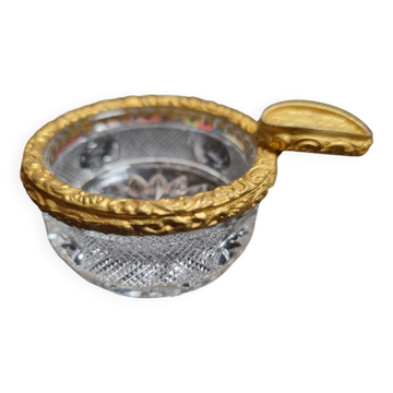Individual ashtray