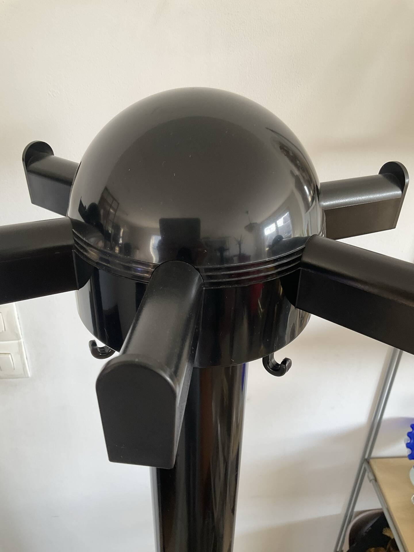 Paire de portemanteau Kartell « Centrokappa », années 70