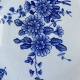 Plate with blue floral decoration KG Luneville