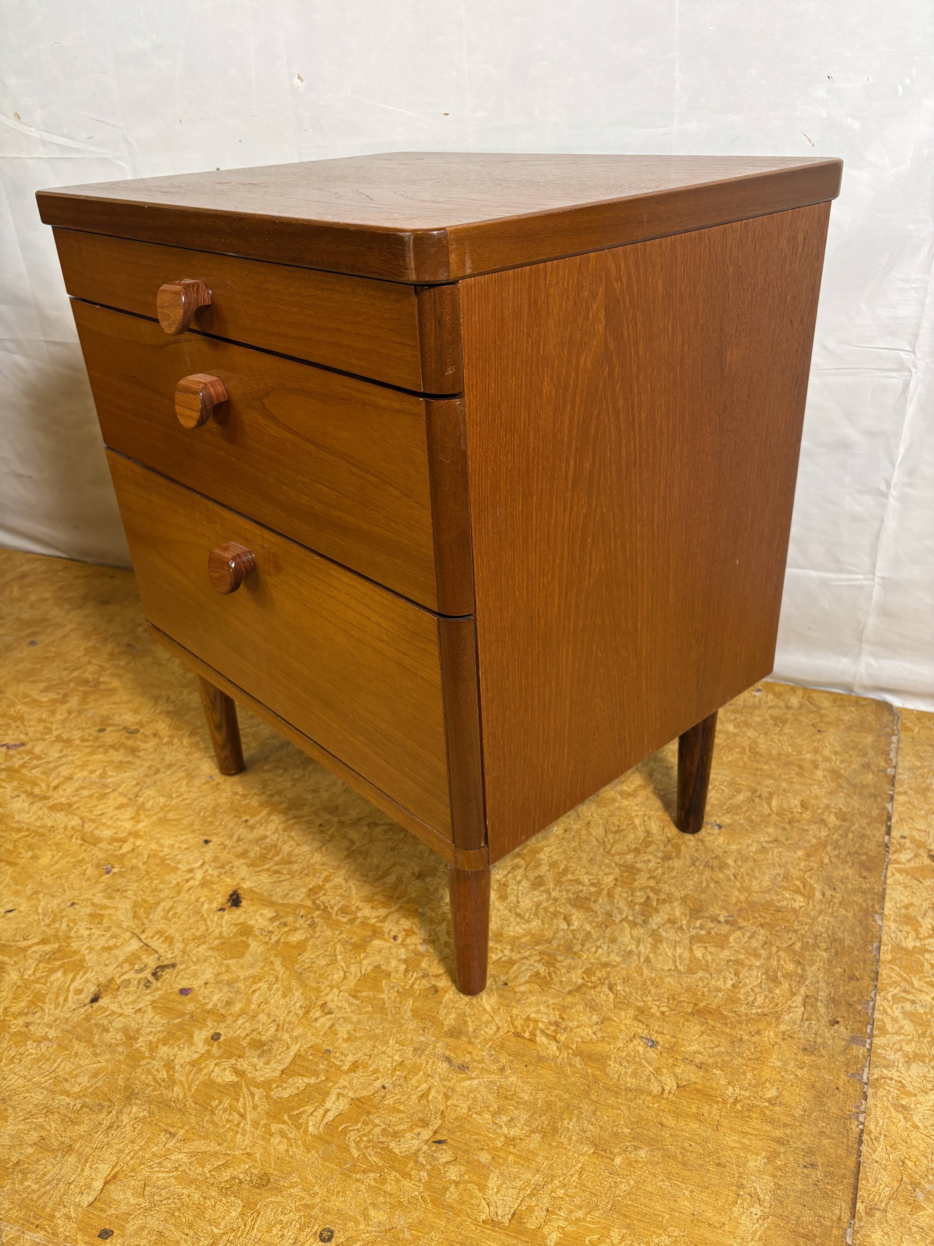 Pair of teak bedside tables by Stag, 1960-1970