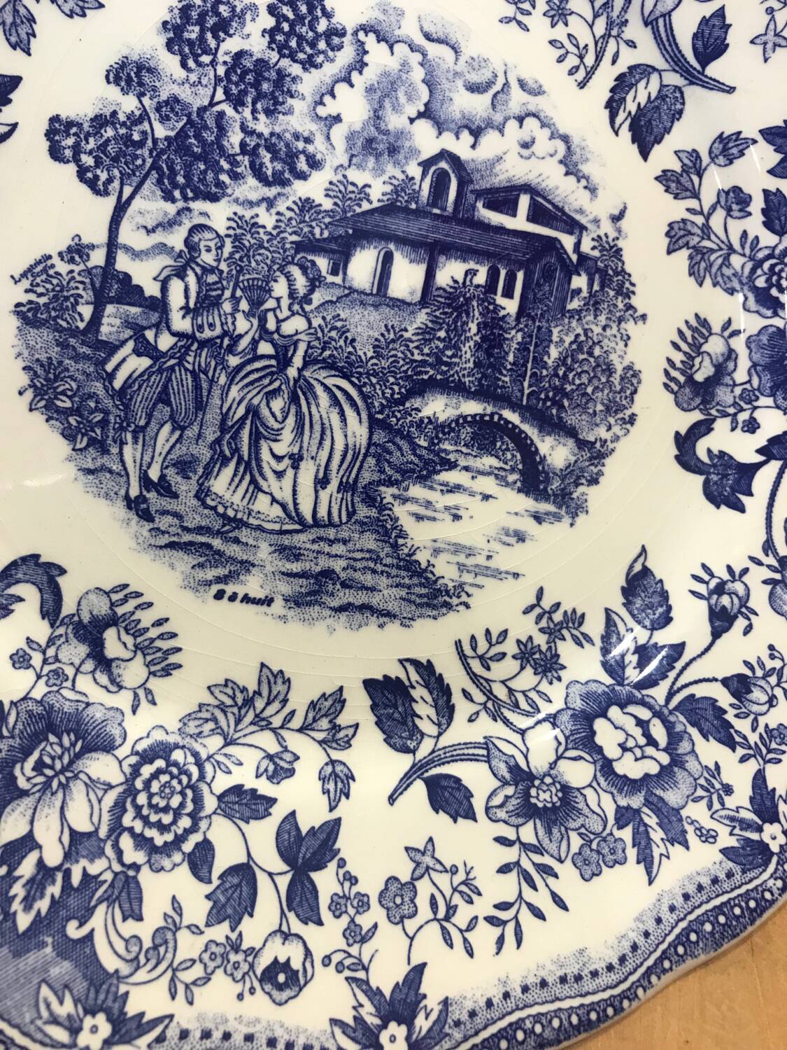 Set of 2 landscape and blue flower plates Promogros
