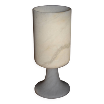 Calice vase albatre