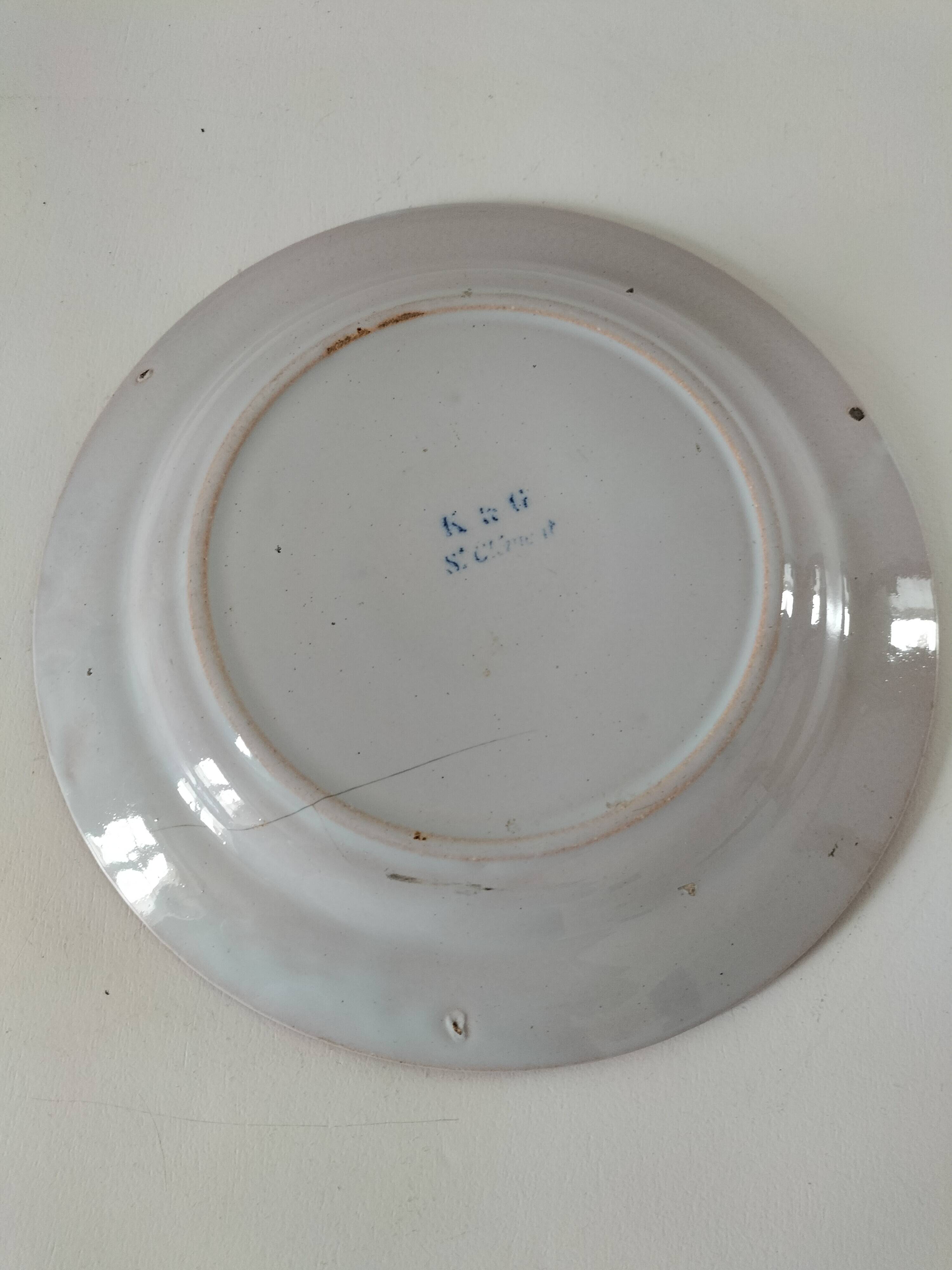 Saint-Clément & K&G plate – rooster on basket decoration, circa 1920